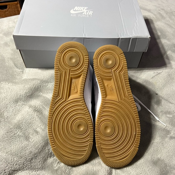 Nike • Air Force 1 • High GS 'White Gum' - Picture 8 of 10